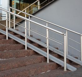 Instalação de corrimão